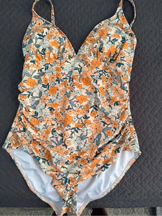 Cupshe Other - Cupshe Floral One-Piece Swimsuit in Orange and Cream